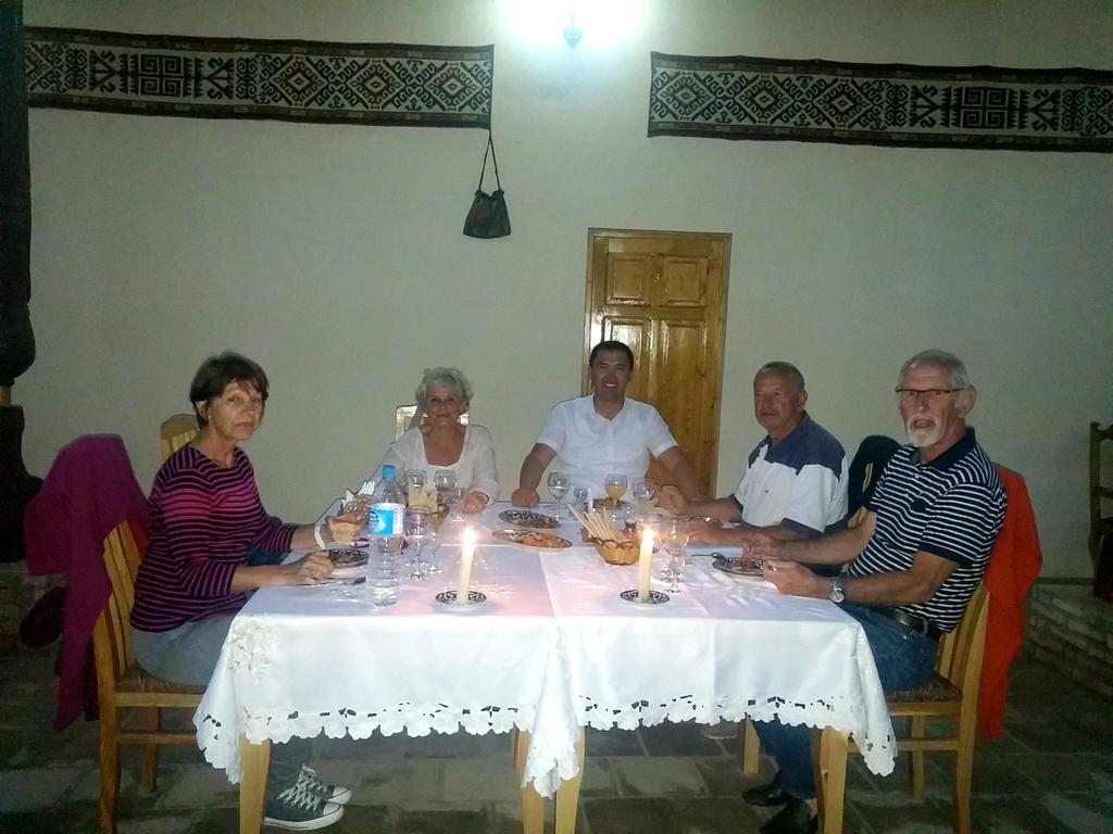 Отель Qosha Darvoza Хива Экстерьер фото