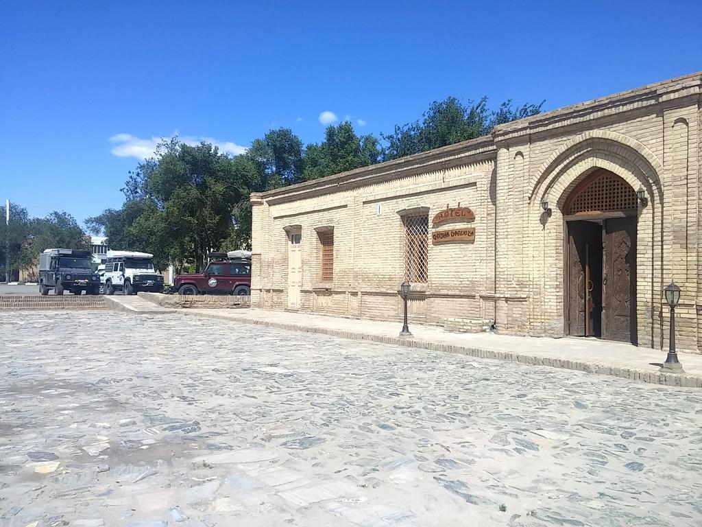 Отель Qosha Darvoza Хива Экстерьер фото